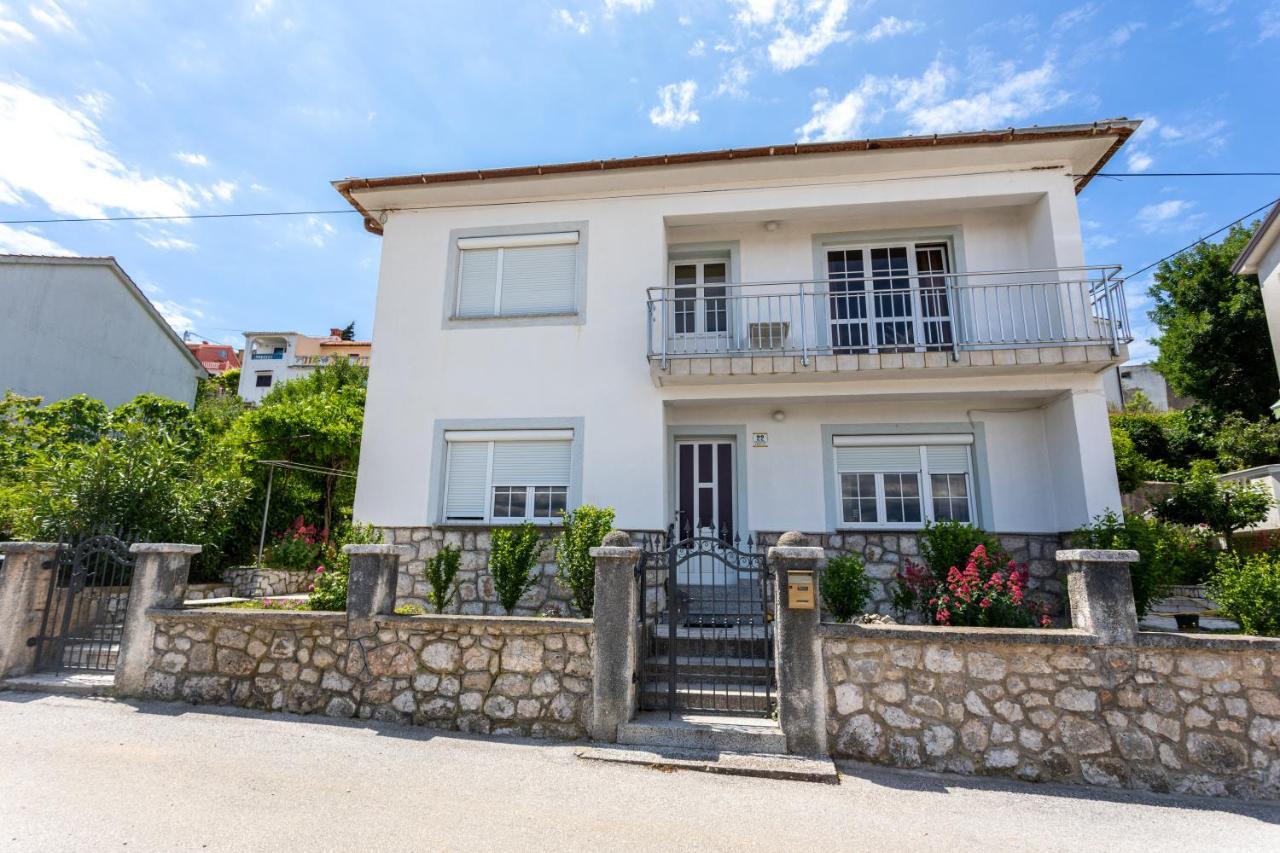 Apartman Maris Vrbnik Exterior foto